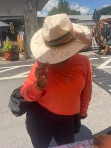 Henna and Hats in the Blue Ridge Mountains at Twin Cities Market Copperhill/ McCaysvilleHenna Artist Jennifer Montgomery of CrazyFaces Face Painting and Body Art Philadelphia-Clearwater_ Tampa Bay- Key West 610.764.0853